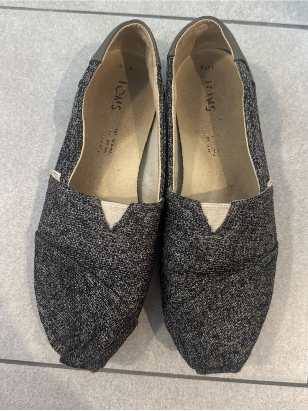 Toms Women's Charcoal Knit Slip-On Flats